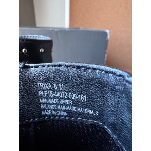 The Limited Trixa Black Studded Ankle Boots - Size 7M New With Box - Picture 6 of 9